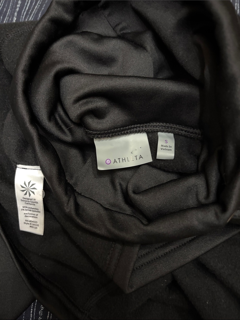 ATHLETA funnel neck sweatshirt - Picture 8 of 8
